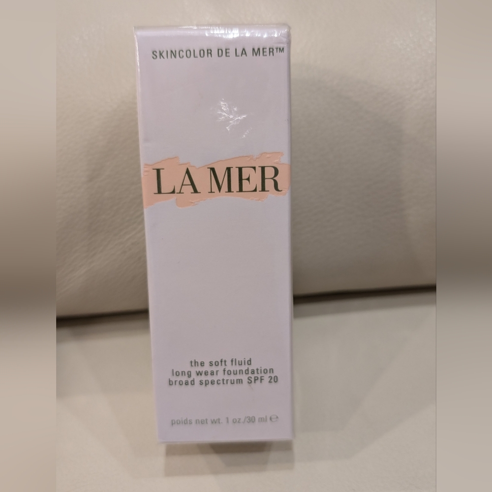 La Mer the soft fluid long wear foundation